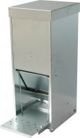 Feeder with footboard 15 L - galvanized